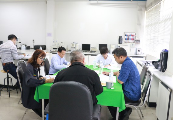 ภาพกิจกรรม หลักสูตรวิทยาศาสตร์และเทคโนโลยีการอาหาร จัดตรวจประเมินคุณภาพภายใน ระดับหลักสูตรวิทยาศาสตร์และเทคโนโลยีการอาหาร ประจำปีการศึกษา 2561