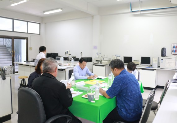 ภาพกิจกรรม หลักสูตรวิทยาศาสตร์และเทคโนโลยีการอาหาร จัดตรวจประเมินคุณภาพภายใน ระดับหลักสูตรวิทยาศาสตร์และเทคโนโลยีการอาหาร ประจำปีการศึกษา 2561