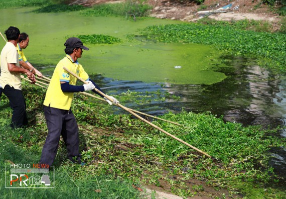 ภาพกิจกรรม คณะวิทยาศาสตร์และเทคโนโลยี เข้าร่วมโครงการจิตอาสาพัฒนามหาวิทยาลัยราชภัฏกำแพงเพชร (เราทำความดีด้วยหัวใจ)
