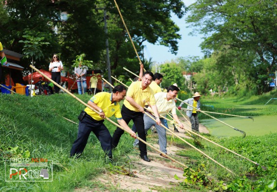 ภาพกิจกรรม คณะวิทยาศาสตร์และเทคโนโลยี เข้าร่วมโครงการจิตอาสาพัฒนามหาวิทยาลัยราชภัฏกำแพงเพชร (เราทำความดีด้วยหัวใจ)