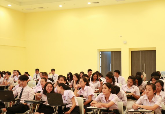 ภาพกิจกรรม โปรแกรมวิชาเคมี จัดกิจกรรมพัฒนาวิชาการคุณลักษณะบัณฑิตที่พึงประสงค์ สาขาเคมี