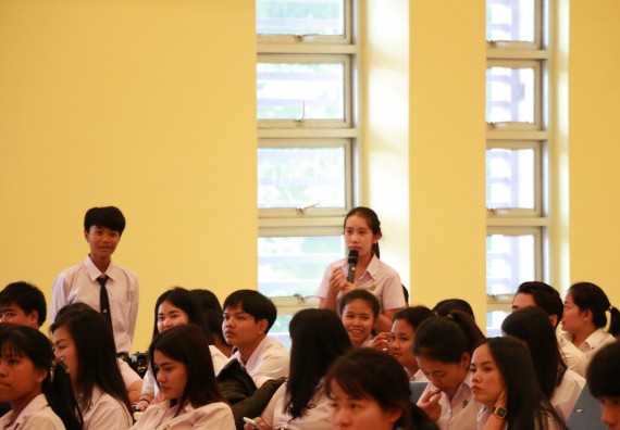 ภาพกิจกรรม โปรแกรมวิชาเคมี จัดกิจกรรมพัฒนาวิชาการคุณลักษณะบัณฑิตที่พึงประสงค์ สาขาเคมี