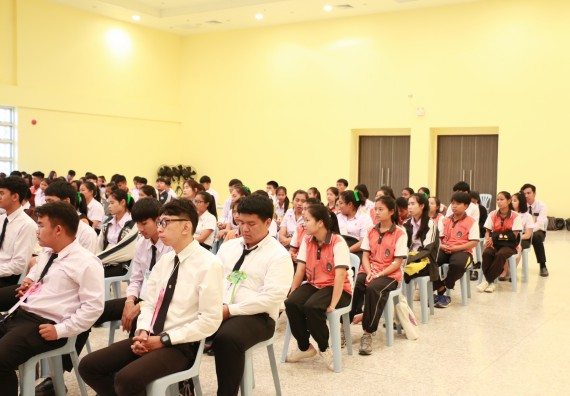 ภาพกิจกรรม สโมสรนักศึกษาคณะวิทยาศาสตร์และเทคโนโลยี จัดกิจกรรมรักแรกผูกจิตนักศึกษาวิทยาศาสตร์และเทคโนโลยี