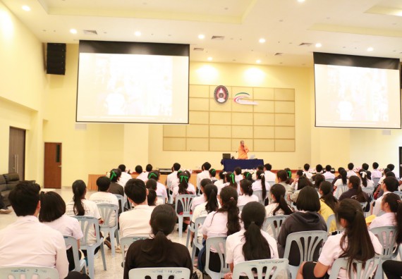 ภาพกิจกรรม สโมสรนักศึกษาคณะวิทยาศาสตร์และเทคโนโลยี จัดกิจกรรมรักแรกผูกจิตนักศึกษาวิทยาศาสตร์และเทคโนโลยี