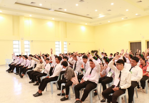 ภาพกิจกรรม สโมสรนักศึกษาคณะวิทยาศาสตร์และเทคโนโลยี จัดกิจกรรมรักแรกผูกจิตนักศึกษาวิทยาศาสตร์และเทคโนโลยี