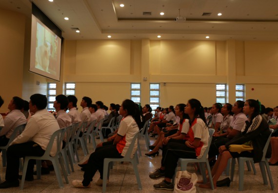 ภาพกิจกรรม สโมสรนักศึกษาคณะวิทยาศาสตร์และเทคโนโลยี จัดกิจกรรมรักแรกผูกจิตนักศึกษาวิทยาศาสตร์และเทคโนโลยี