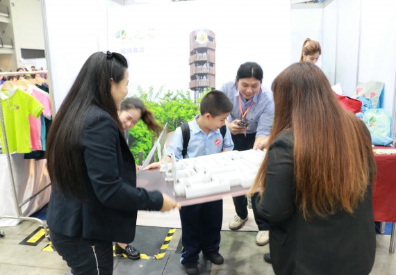 ภาพกิจกรรม คณะวิทยาศาสตร์และเทคโนโลยี จัดนิทรรศการในงานมหกรรมวิทยาศาสตร์และเทคโนโลยีแห่งชาติ