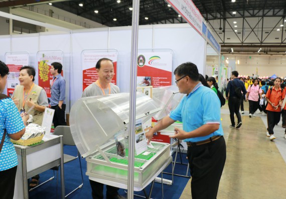 ภาพกิจกรรม คณะวิทยาศาสตร์และเทคโนโลยี จัดนิทรรศการในงานมหกรรมวิทยาศาสตร์และเทคโนโลยีแห่งชาติ