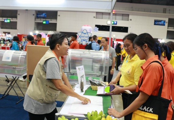 ภาพกิจกรรม คณะวิทยาศาสตร์และเทคโนโลยี จัดนิทรรศการในงานมหกรรมวิทยาศาสตร์และเทคโนโลยีแห่งชาติ