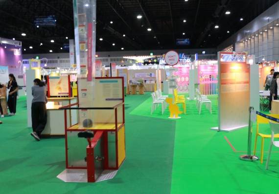 ภาพกิจกรรม คณะวิทยาศาสตร์และเทคโนโลยี จัดนิทรรศการในงานมหกรรมวิทยาศาสตร์และเทคโนโลยีแห่งชาติ