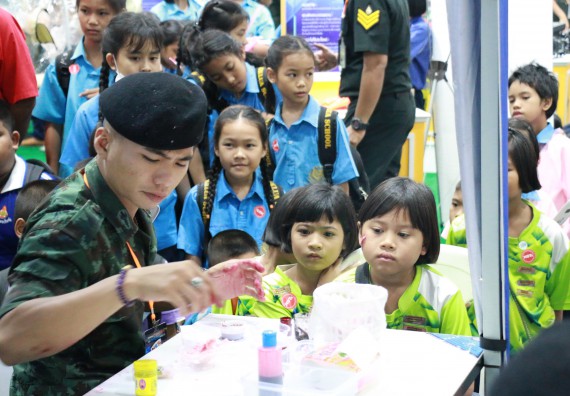 ภาพกิจกรรม คณะวิทยาศาสตร์และเทคโนโลยี จัดนิทรรศการในงานมหกรรมวิทยาศาสตร์และเทคโนโลยีแห่งชาติ