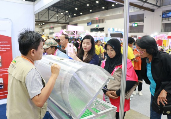 ภาพกิจกรรม คณะวิทยาศาสตร์และเทคโนโลยี จัดนิทรรศการในงานมหกรรมวิทยาศาสตร์และเทคโนโลยีแห่งชาติ