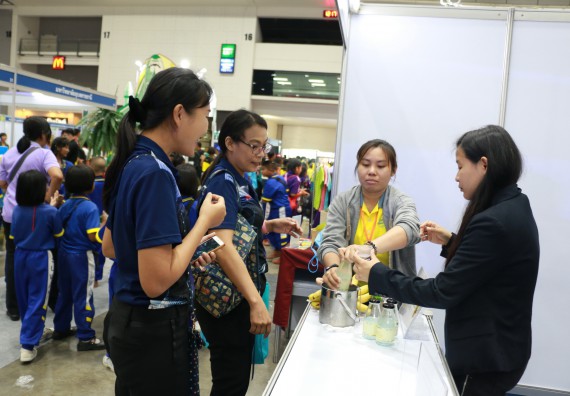 ภาพกิจกรรม คณะวิทยาศาสตร์และเทคโนโลยี จัดนิทรรศการในงานมหกรรมวิทยาศาสตร์และเทคโนโลยีแห่งชาติ