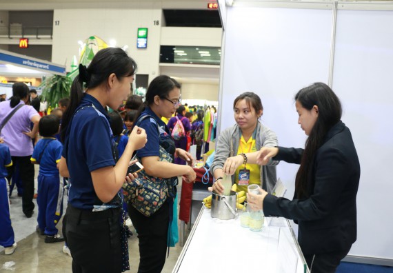 ภาพกิจกรรม คณะวิทยาศาสตร์และเทคโนโลยี จัดนิทรรศการในงานมหกรรมวิทยาศาสตร์และเทคโนโลยีแห่งชาติ