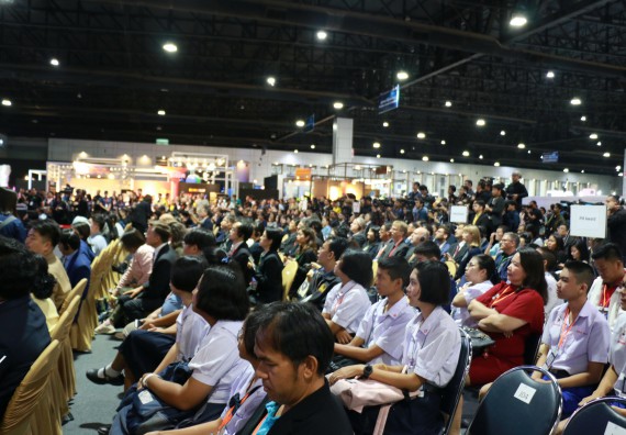 ภาพกิจกรรม คณะวิทยาศาสตร์และเทคโนโลยี จัดนิทรรศการในงานมหกรรมวิทยาศาสตร์และเทคโนโลยีแห่งชาติ