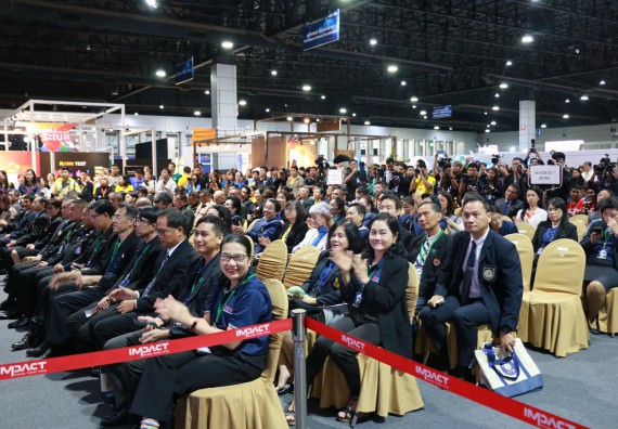 ภาพกิจกรรม คณะวิทยาศาสตร์และเทคโนโลยี จัดนิทรรศการในงานมหกรรมวิทยาศาสตร์และเทคโนโลยีแห่งชาติ