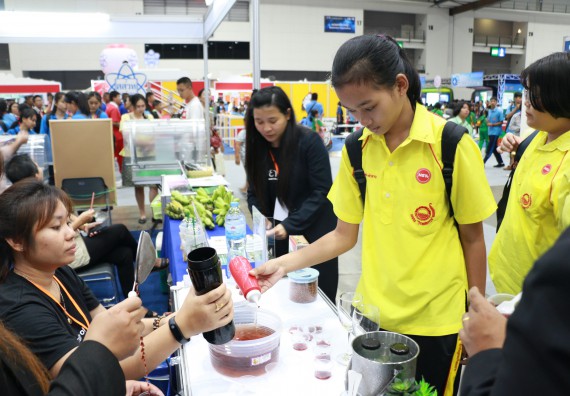 ภาพกิจกรรม คณะวิทยาศาสตร์และเทคโนโลยี จัดนิทรรศการในงานมหกรรมวิทยาศาสตร์และเทคโนโลยีแห่งชาติ
