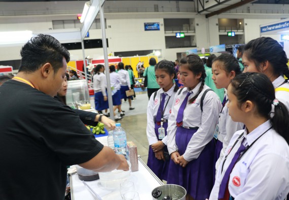 ภาพกิจกรรม คณะวิทยาศาสตร์และเทคโนโลยี จัดนิทรรศการในงานมหกรรมวิทยาศาสตร์และเทคโนโลยีแห่งชาติ