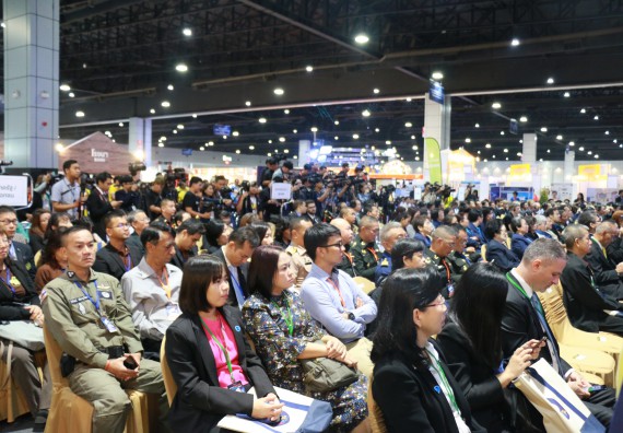 ภาพกิจกรรม คณะวิทยาศาสตร์และเทคโนโลยี จัดนิทรรศการในงานมหกรรมวิทยาศาสตร์และเทคโนโลยีแห่งชาติ