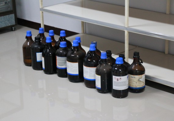 ภาพกิจกรรม ศูนย์วิทยาศาสตร์และวิทยาศาสตร์ประยุกต์ ได้จัดกิจกรรม การกำจัดสารเคมีอันตราย จากห้องปฏิบัติการ