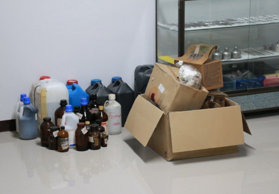 ภาพกิจกรรม ศูนย์วิทยาศาสตร์และวิทยาศาสตร์ประยุกต์ ได้จัดกิจกรรม การกำจัดสารเคมีอันตราย จากห้องปฏิบัติการ