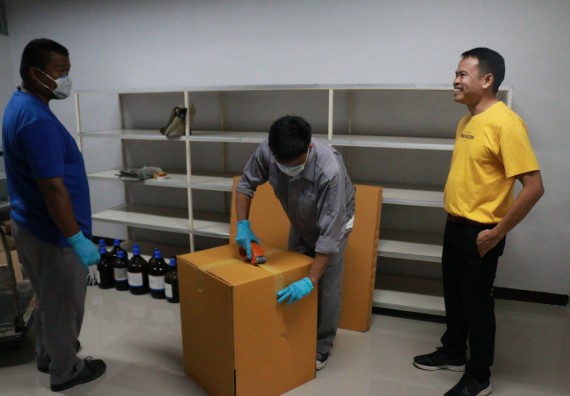 ภาพกิจกรรม ศูนย์วิทยาศาสตร์และวิทยาศาสตร์ประยุกต์ ได้จัดกิจกรรม การกำจัดสารเคมีอันตราย จากห้องปฏิบัติการ