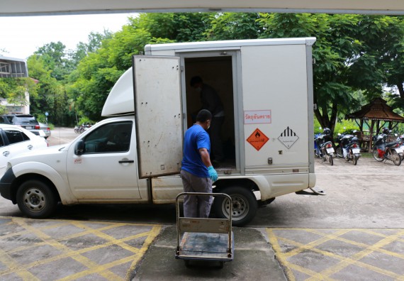 ภาพกิจกรรม ศูนย์วิทยาศาสตร์และวิทยาศาสตร์ประยุกต์ ได้จัดกิจกรรม การกำจัดสารเคมีอันตราย จากห้องปฏิบัติการ