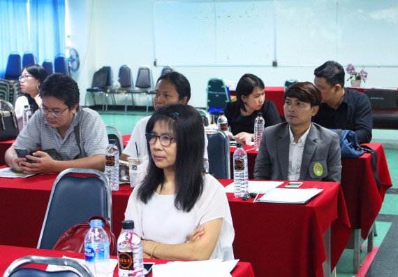 ภาพกิจกรรม คณะวิทยาศาสตร์และเทคโนโลยี เข้าร่วม โครงการพัฒนาสมรรถนะวิจัย เรื่อง การออกแบบและเทคนิคการทำวิจัยเพื่อพัฒนาท้องถิ่น