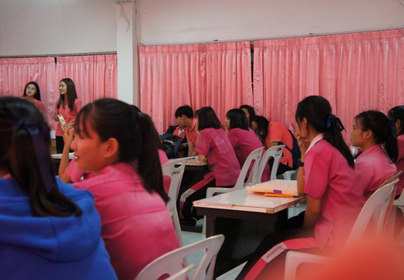 ภาพกิจกรรม โปรแกรมชีววิทยา จัดกิจกรรมบริการวิชาการแนะแนวการศึกษาโปรแกรมชีววิทยา