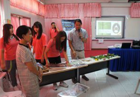 ภาพกิจกรรม โปรแกรมชีววิทยา จัดกิจกรรมบริการวิชาการแนะแนวการศึกษาโปรแกรมชีววิทยา