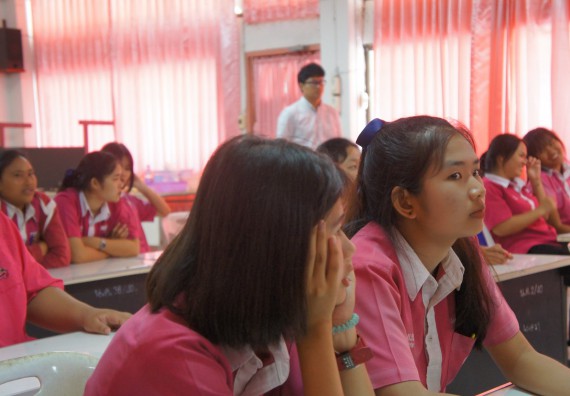 ภาพกิจกรรม โปรแกรมชีววิทยา จัดกิจกรรมบริการวิชาการแนะแนวการศึกษาโปรแกรมชีววิทยา