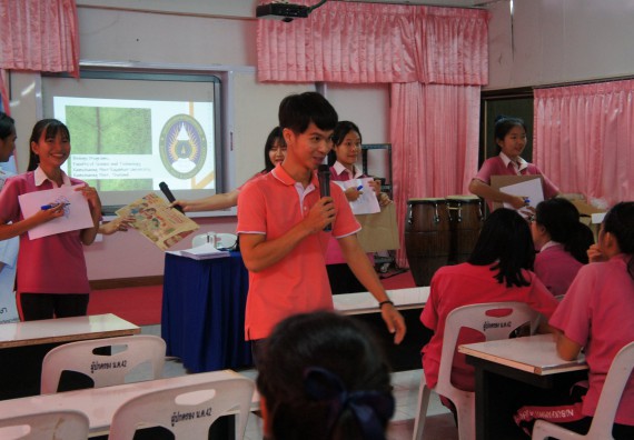 ภาพกิจกรรม โปรแกรมชีววิทยา จัดกิจกรรมบริการวิชาการแนะแนวการศึกษาโปรแกรมชีววิทยา