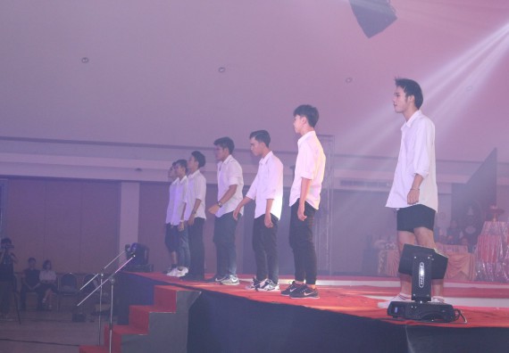 ภาพกิจกรรม นักศึกษาคณะวิทยาศาสตร์และเทคโนโลยี ชั้นปีที่ 1 เข้าร่วมกิจกรรมประกวดเฟรชชี่ ปีการศึกษา 2562 