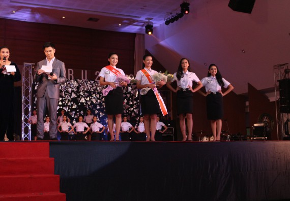 ภาพกิจกรรม นักศึกษาคณะวิทยาศาสตร์และเทคโนโลยี ชั้นปีที่ 1 เข้าร่วมกิจกรรมประกวดเฟรชชี่ ปีการศึกษา 2562 