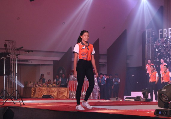 ภาพกิจกรรม นักศึกษาคณะวิทยาศาสตร์และเทคโนโลยี ชั้นปีที่ 1 เข้าร่วมกิจกรรมประกวดเฟรชชี่ ปีการศึกษา 2562 