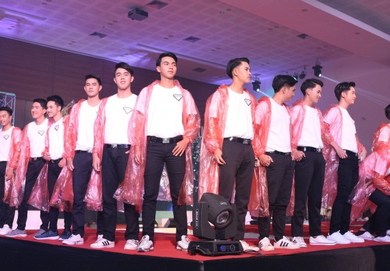 ภาพกิจกรรม นักศึกษาคณะวิทยาศาสตร์และเทคโนโลยี ชั้นปีที่ 1 เข้าร่วมกิจกรรมประกวดเฟรชชี่ ปีการศึกษา 2562 