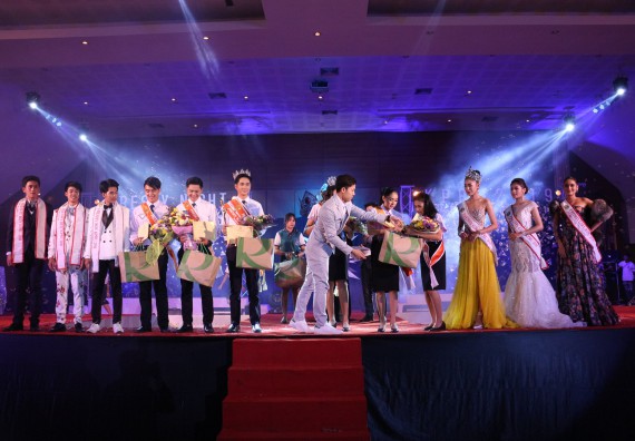 ภาพกิจกรรม นักศึกษาคณะวิทยาศาสตร์และเทคโนโลยี ชั้นปีที่ 1 เข้าร่วมกิจกรรมประกวดเฟรชชี่ ปีการศึกษา 2562 