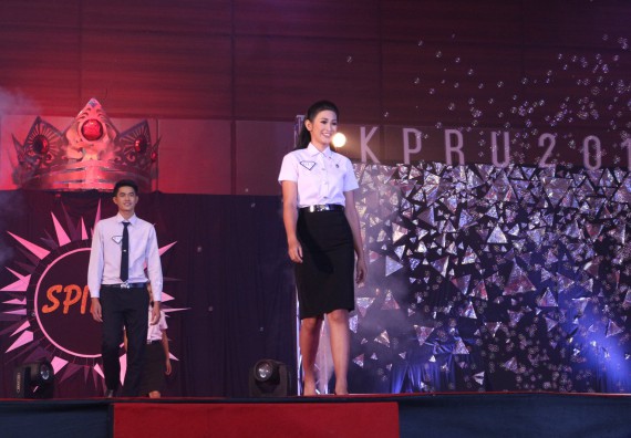 ภาพกิจกรรม นักศึกษาคณะวิทยาศาสตร์และเทคโนโลยี ชั้นปีที่ 1 เข้าร่วมกิจกรรมประกวดเฟรชชี่ ปีการศึกษา 2562 