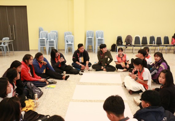 ภาพกิจกรรม คณะวิทยาศาสตร์และเทคโนโลยี จัดอบรมเชิงปฏิบัติการเรื่อง การพัฒนานักศึกษาเพื่อการผลิตสื่อสร้างสรรค์ กิจกรรมพัฒนาความรู้ให้กับนักศึกษาและศิษย์เก่า 