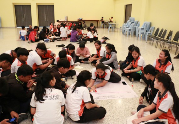 ภาพกิจกรรม คณะวิทยาศาสตร์และเทคโนโลยี จัดอบรมเชิงปฏิบัติการเรื่อง การพัฒนานักศึกษาเพื่อการผลิตสื่อสร้างสรรค์ กิจกรรมพัฒนาความรู้ให้กับนักศึกษาและศิษย์เก่า 