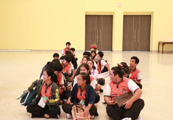 ภาพกิจกรรม คณะวิทยาศาสตร์และเทคโนโลยี จัดอบรมเชิงปฏิบัติการเรื่อง การพัฒนานักศึกษาเพื่อการผลิตสื่อสร้างสรรค์ กิจกรรมพัฒนาความรู้ให้กับนักศึกษาและศิษย์เก่า 