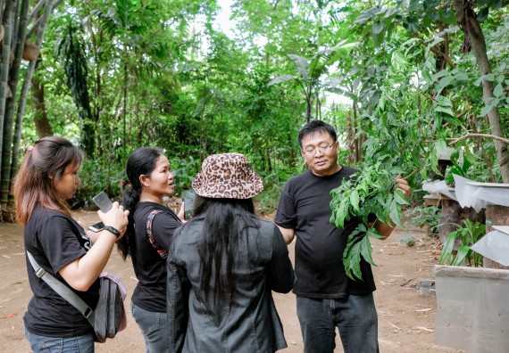 ภาพกิจกรรม คณะวิทยาศาสตร์และเทคโนโลยี จัดอบรมเชิงปฏิบัติการเพื่อเสริมสร้างสมรรถนะบุคคลากรด้านวิทยาศาสตร์และเทคโนโลยีในการทำวิจัยด้านความหลากหลายของพืช สมุนไพรเพื่อรักษาโรคเรื้อรัง จุลลินชีพที่มีประโยชน์