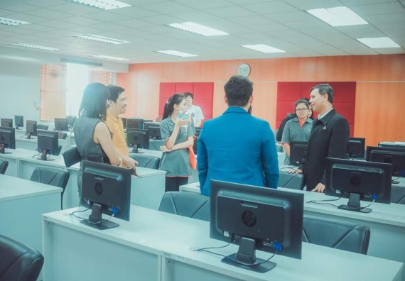 ภาพกิจกรรม โปรแกรมวิชาคณิตศาสตร์ จัดอบรมเชิงปฎิบัติการด้านการบูรณาการคณิตศาสตร์