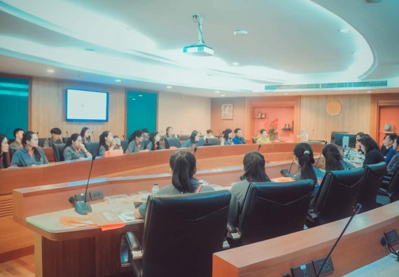 ภาพกิจกรรม โปรแกรมวิชาคณิตศาสตร์ จัดอบรมเชิงปฎิบัติการด้านการบูรณาการคณิตศาสตร์