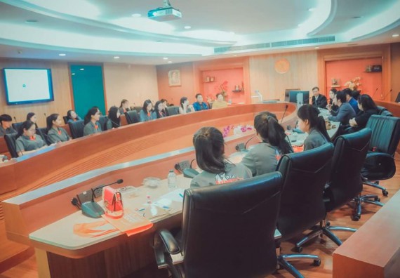 ภาพกิจกรรม โปรแกรมวิชาคณิตศาสตร์ จัดอบรมเชิงปฎิบัติการด้านการบูรณาการคณิตศาสตร์