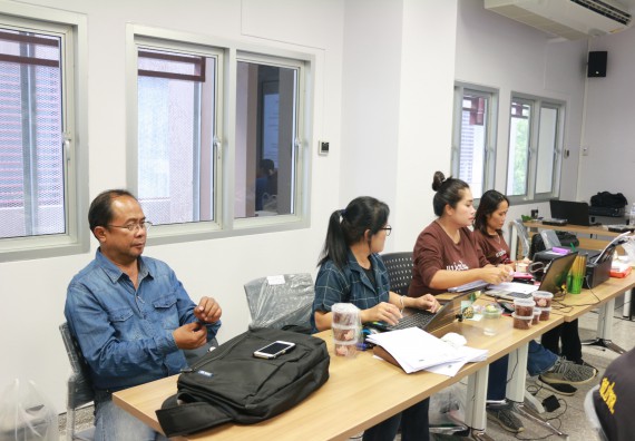 ภาพกิจกรรม โปรแกรมวิชาวิทยาศาสตร์สิ่งแวดล้อม จัดประชุมชี้แจงให้ความรู้เกี่ยวกับเครือข่ายป่าไม้ภาคพลเมือง