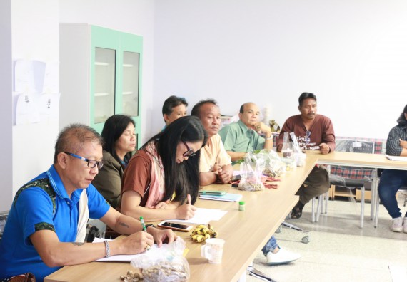 ภาพกิจกรรม โปรแกรมวิชาวิทยาศาสตร์สิ่งแวดล้อม จัดประชุมชี้แจงให้ความรู้เกี่ยวกับเครือข่ายป่าไม้ภาคพลเมือง