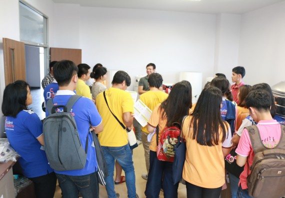 ภาพกิจกรรม คณะวิทยาศาสตร์และเทคโนโลยี จัดประชุมและรับฟังวิธีใช้งานเครื่องทำน้ำบริสุทธิ์