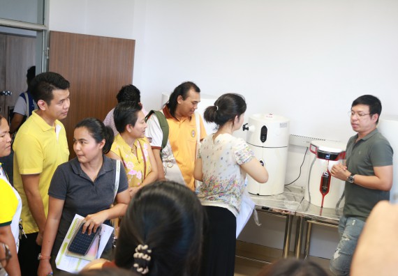 ภาพกิจกรรม คณะวิทยาศาสตร์และเทคโนโลยี จัดประชุมและรับฟังวิธีใช้งานเครื่องทำน้ำบริสุทธิ์