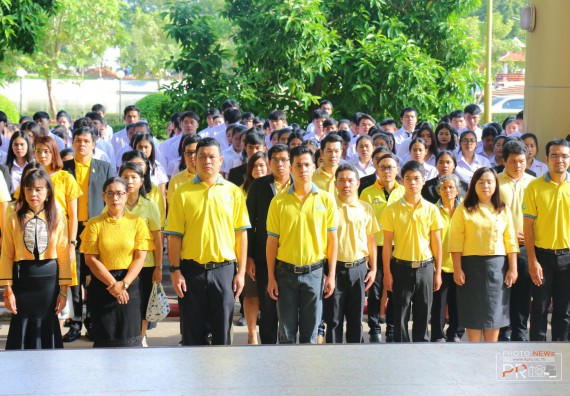 ภาพกิจกรรม คณะวิทยาศาสตร์และเทคโนโลยี เข้าร่วม พิธีน้อมรำลึกในพระมหากรุณาธิคุณ พระบาทสมเด็จพระบรมชนกาธิเบศรฯ เนื่องในวันคล้ายวันสวรรคต